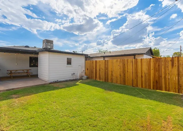 Casa De Coyote - Asu Pet Friendly Apartment Tempe